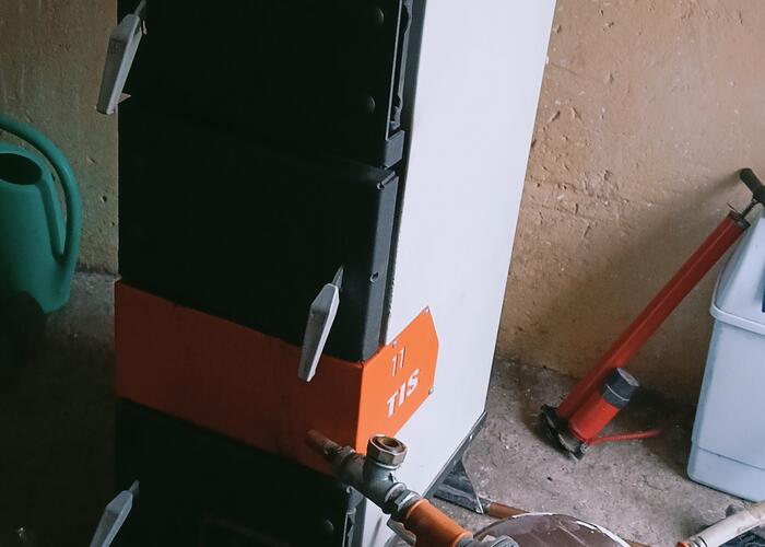 Grajewo ogłoszenia: Sprzedam piec na drzewo i węgiel kompletny.